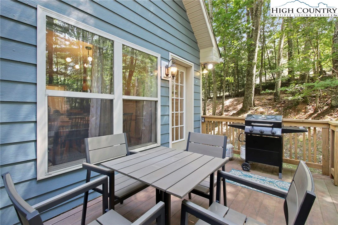 Image number 20 for the current listing