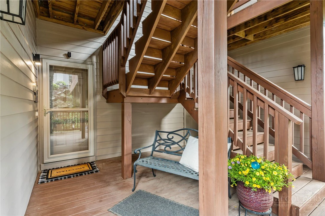 Image number 6 for the current listing