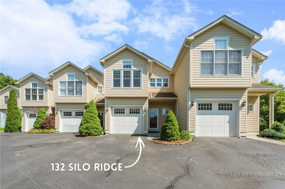 Image number 1 for the current listing