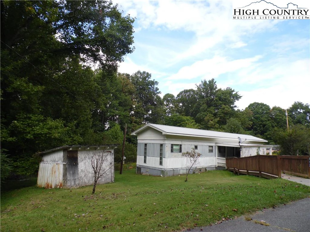 Image number 16 for the current listing