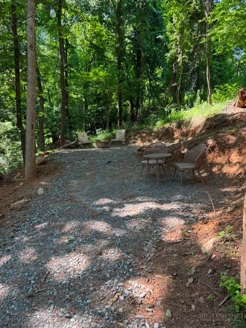 Image number 11 for the current listing
