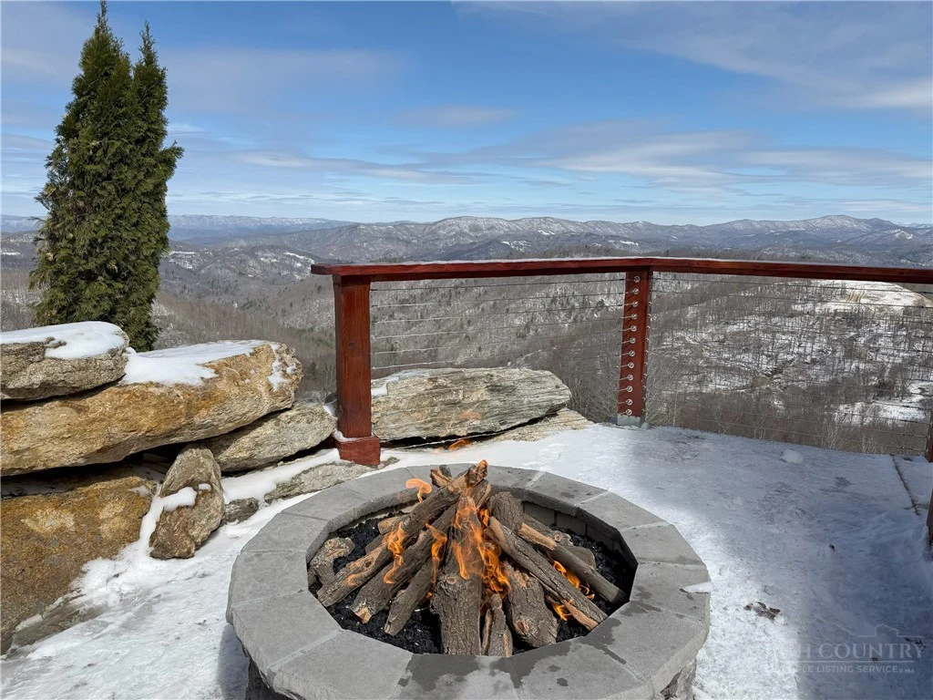 Image number 7 for the current listing
