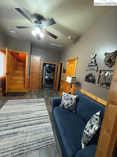 Image number 7 for the current listing