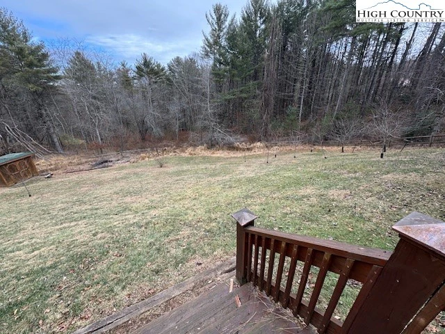 Image number 17 for the current listing