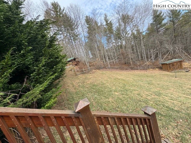 Image number 18 for the current listing