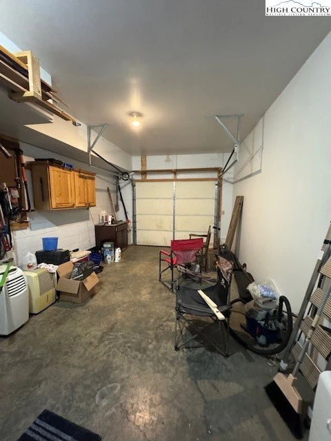 Image number 20 for the current listing