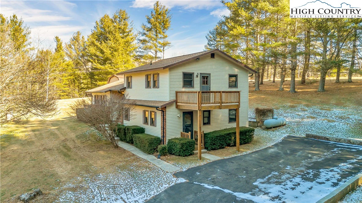 Image number 1 for the current listing