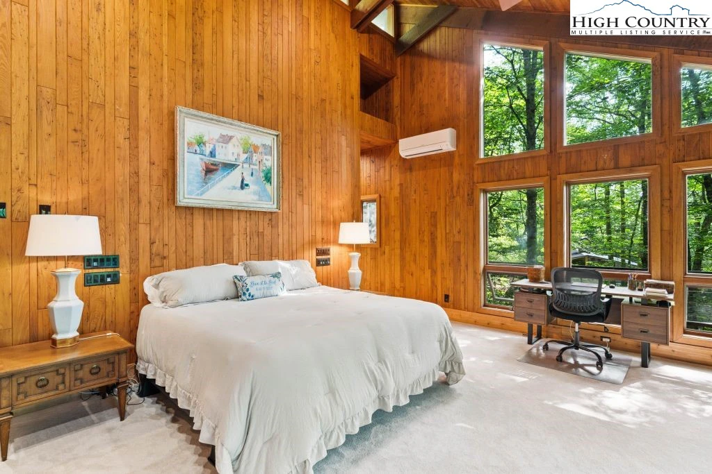 Image number 5 for the current listing