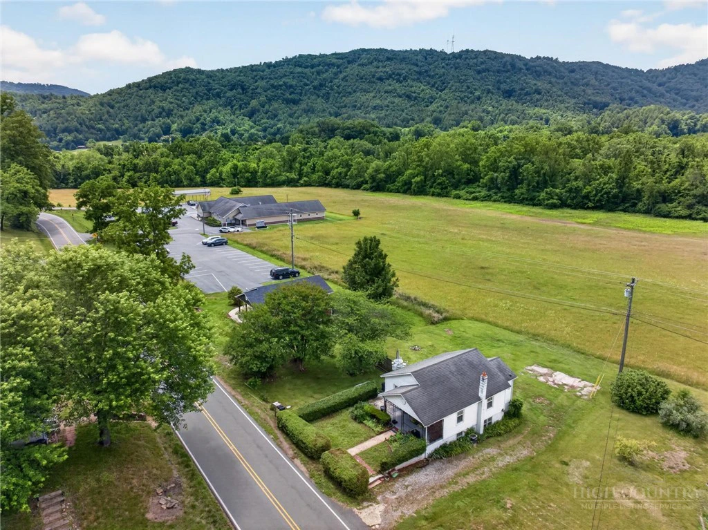 Image number 3 for the current listing