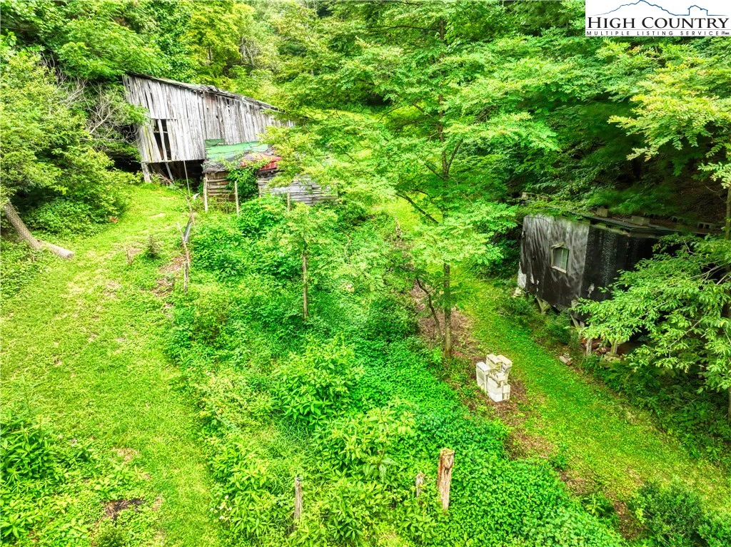 Image number 13 for the current listing