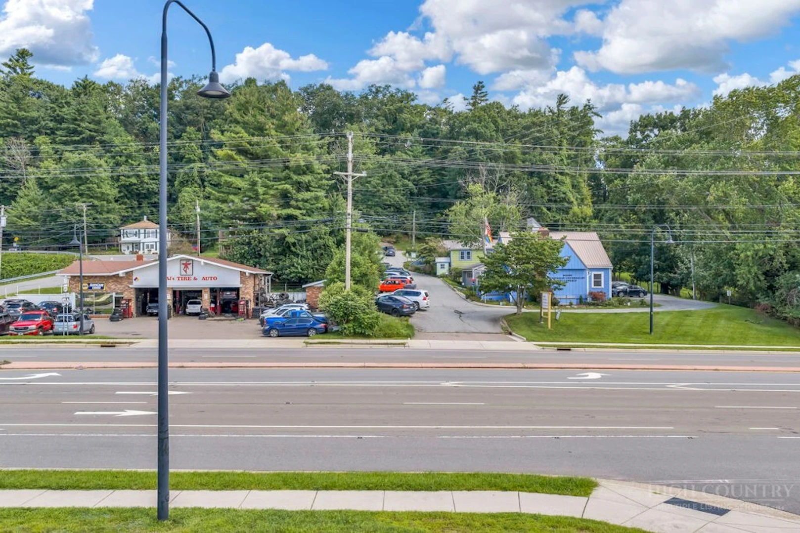 Image number 5 for the current listing