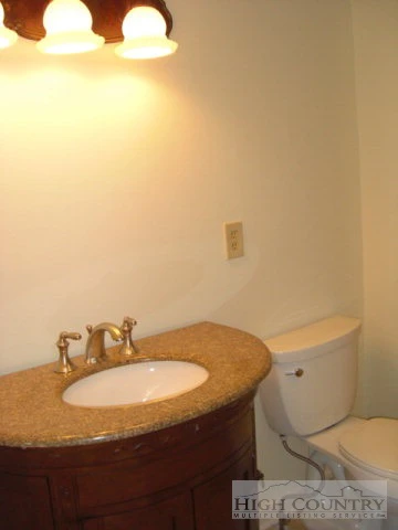 Image number 13 for the current listing