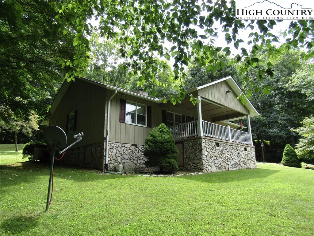 Image number 13 for the current listing