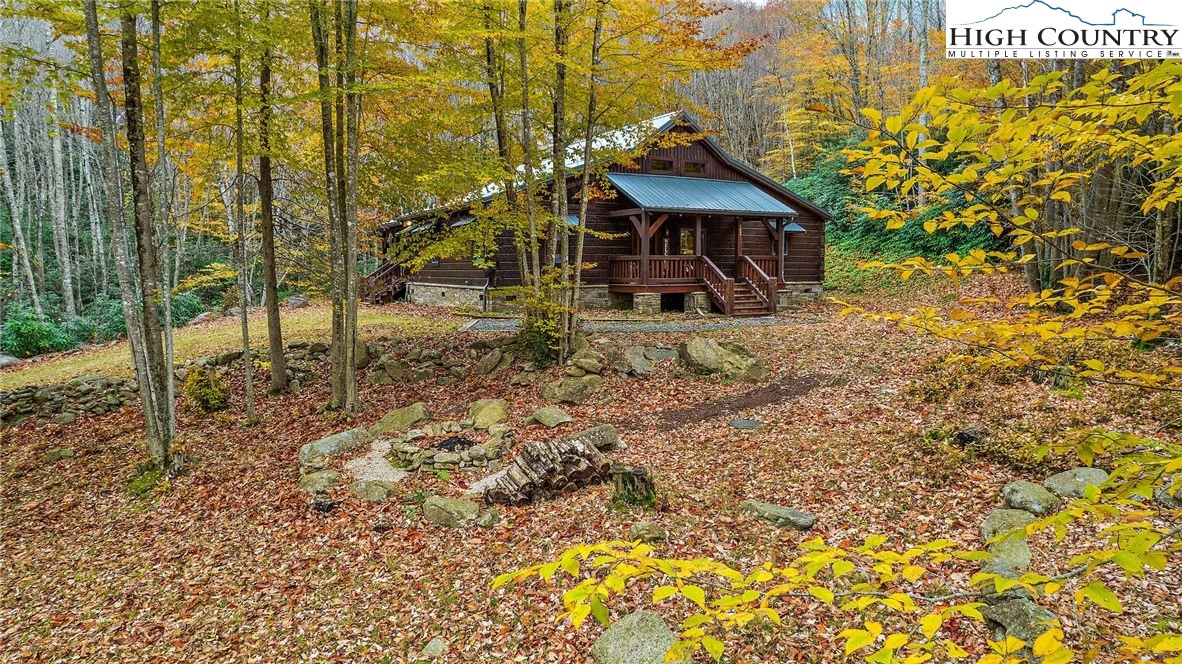 Image number 1 for the current listing