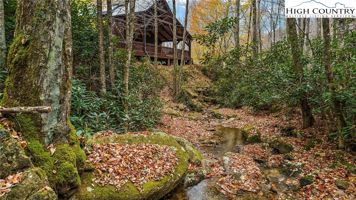 Image number 18 for the current listing