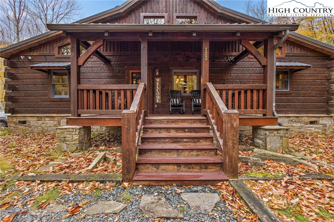 Image number 19 for the current listing