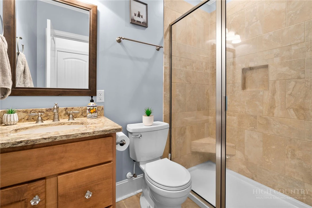Image number 6 for the current listing