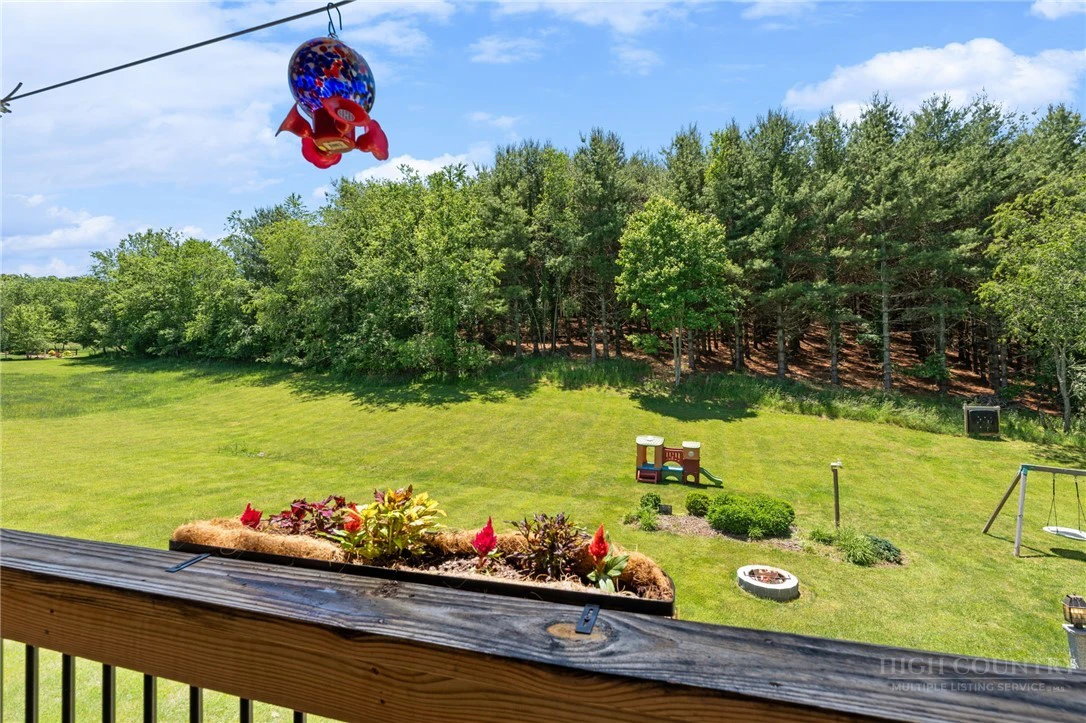 Image number 16 for the current listing
