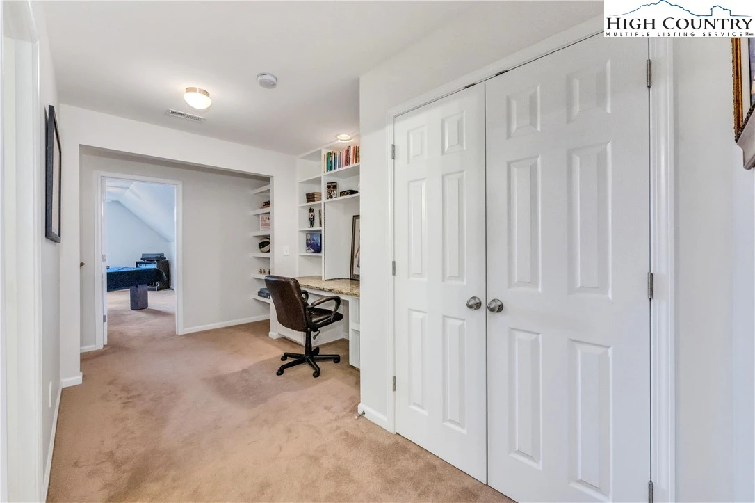 Image number 16 for the current listing