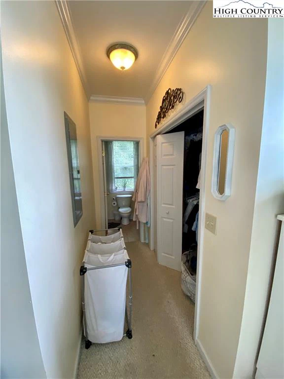 Image number 8 for the current listing