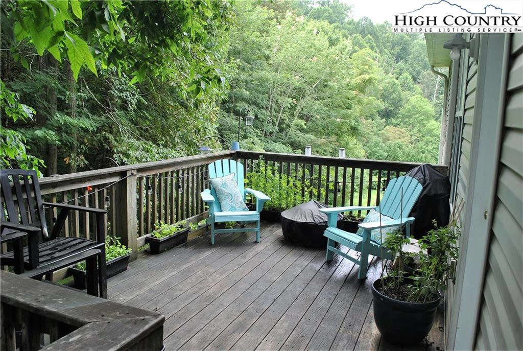 Image number 4 for the current listing