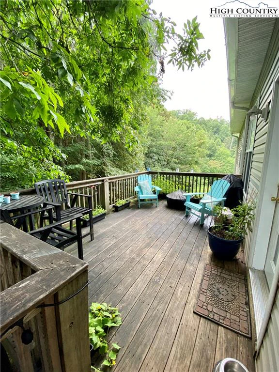 Image number 3 for the current listing