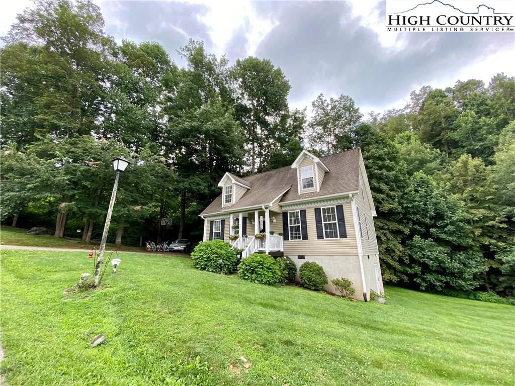 Image number 16 for the current listing