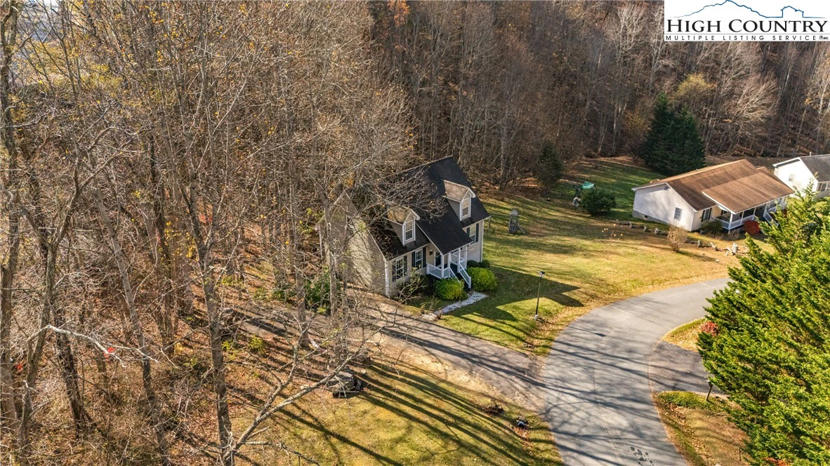Image number 15 for the current listing