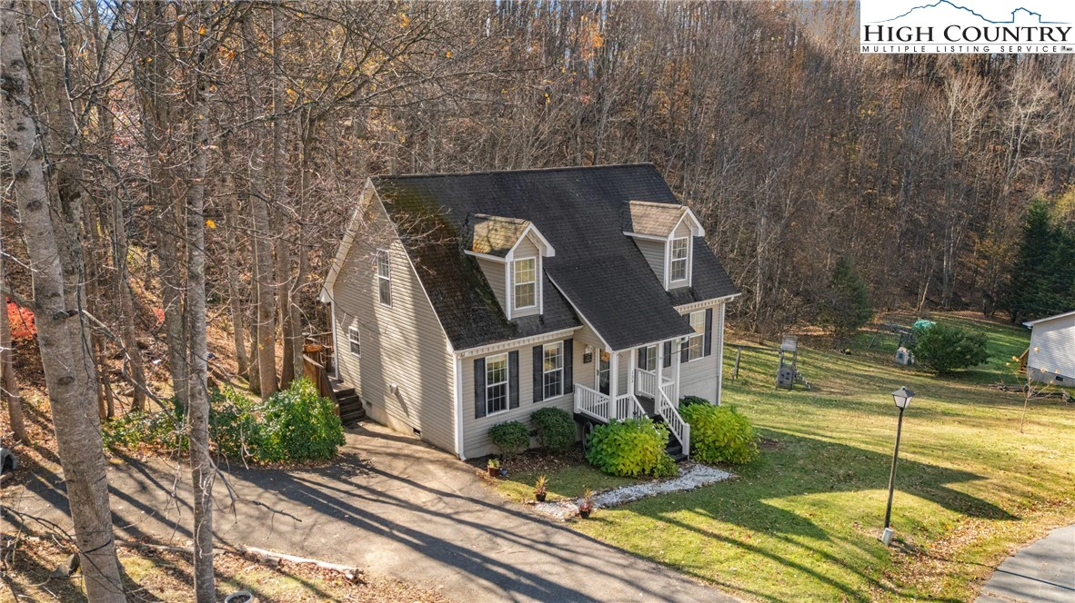 Image number 19 for the current listing