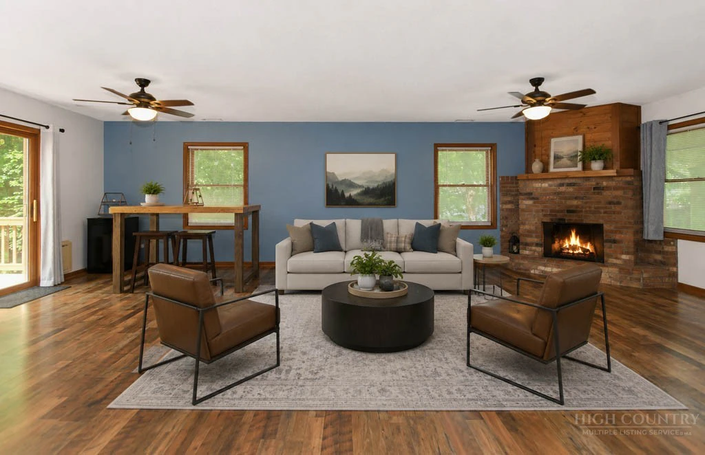 Image number 3 for the current listing