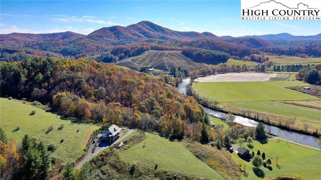 Image number 1 for the current listing