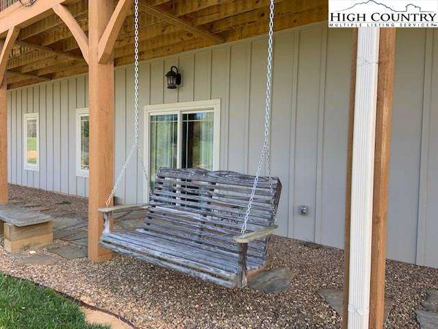 Image number 9 for the current listing