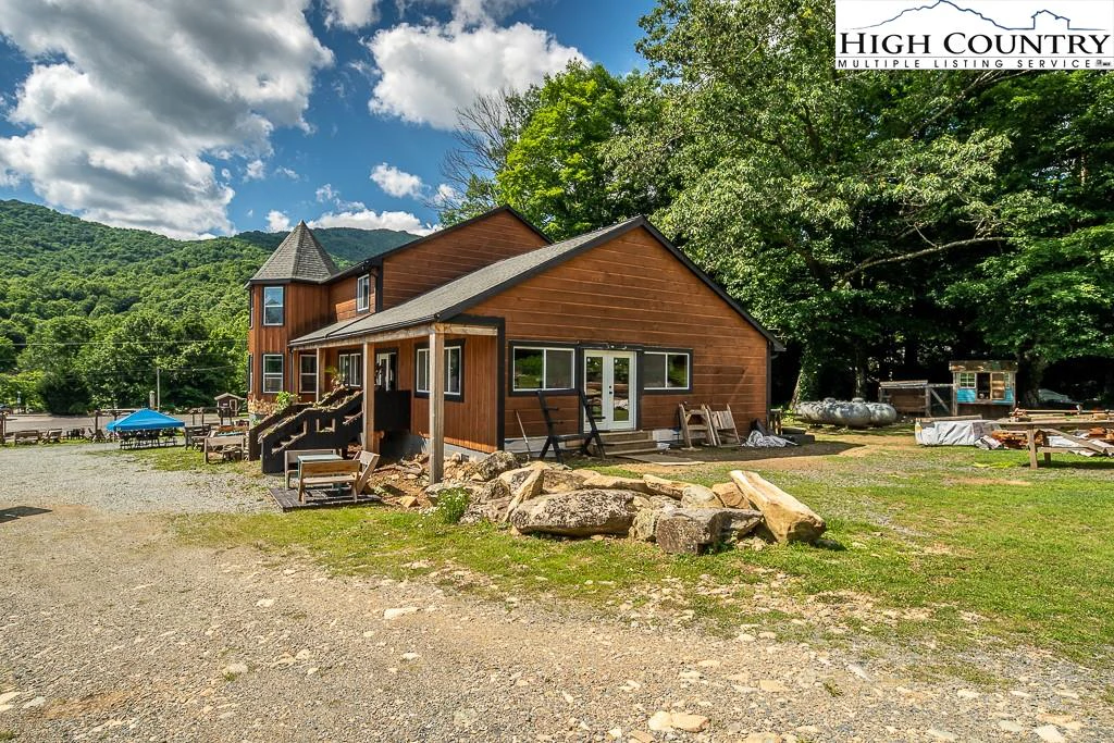 Image number 7 for the current listing