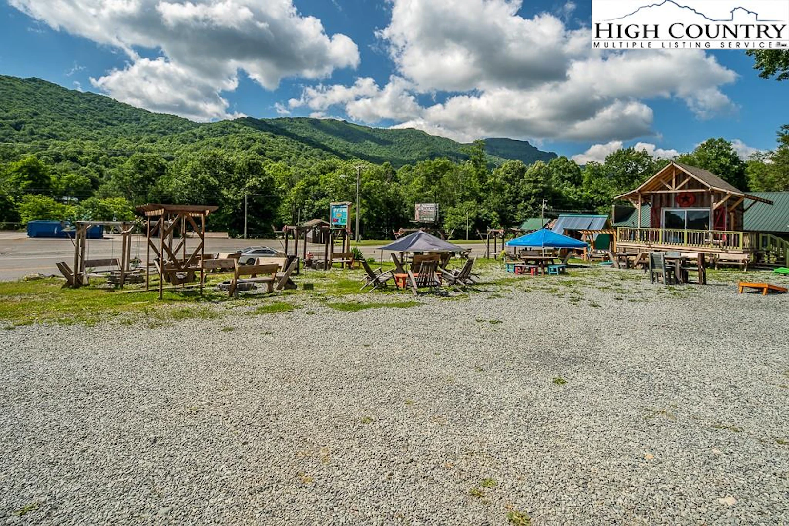 Image number 9 for the current listing