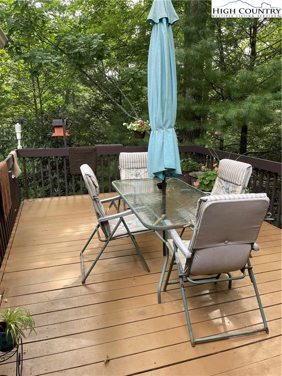 Image number 19 for the current listing
