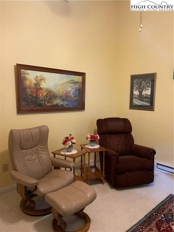 Image number 9 for the current listing