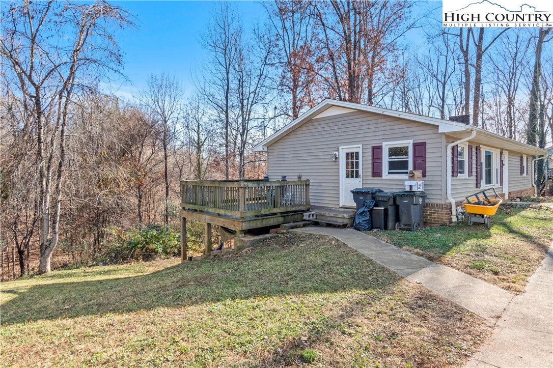 Image number 4 for the current listing