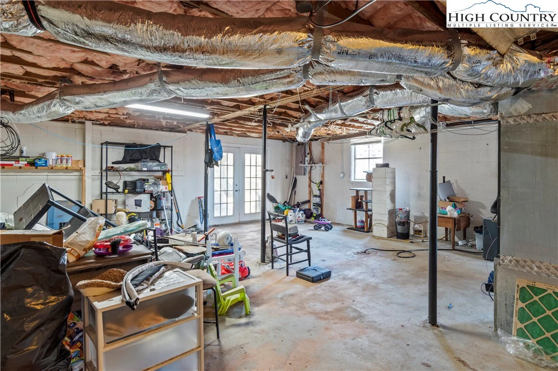 Image number 9 for the current listing