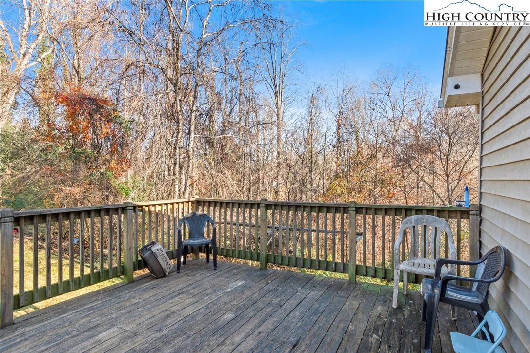 Image number 7 for the current listing