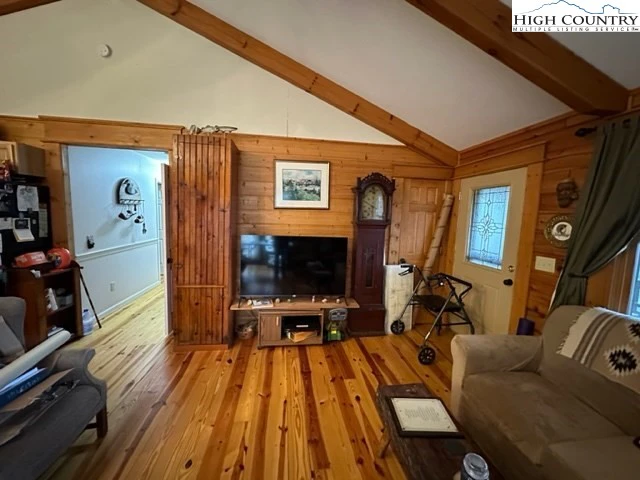 Image number 5 for the current listing