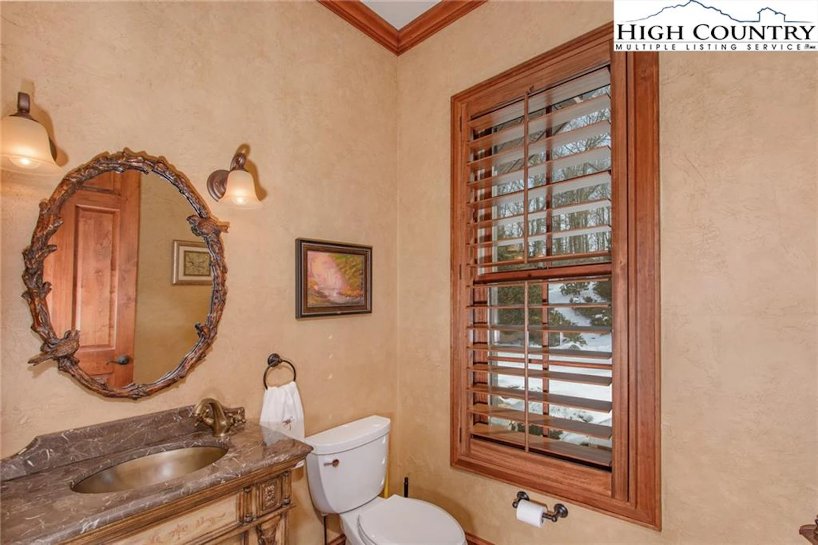 Image number 4 for the current listing