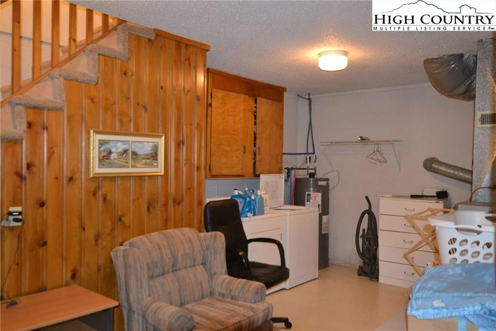 Image number 7 for the current listing