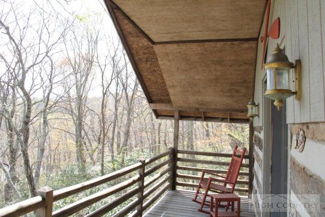 Image number 11 for the current listing