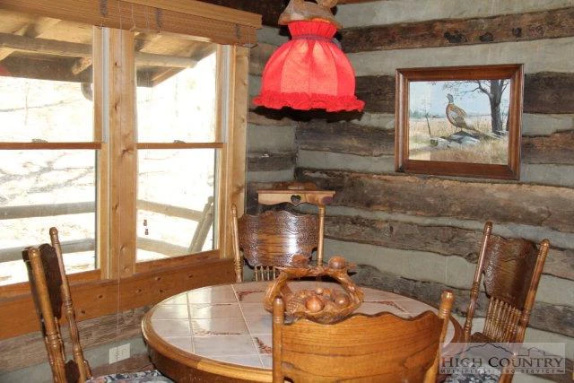 Image number 6 for the current listing