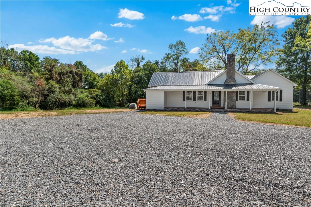 Image number 19 for the current listing