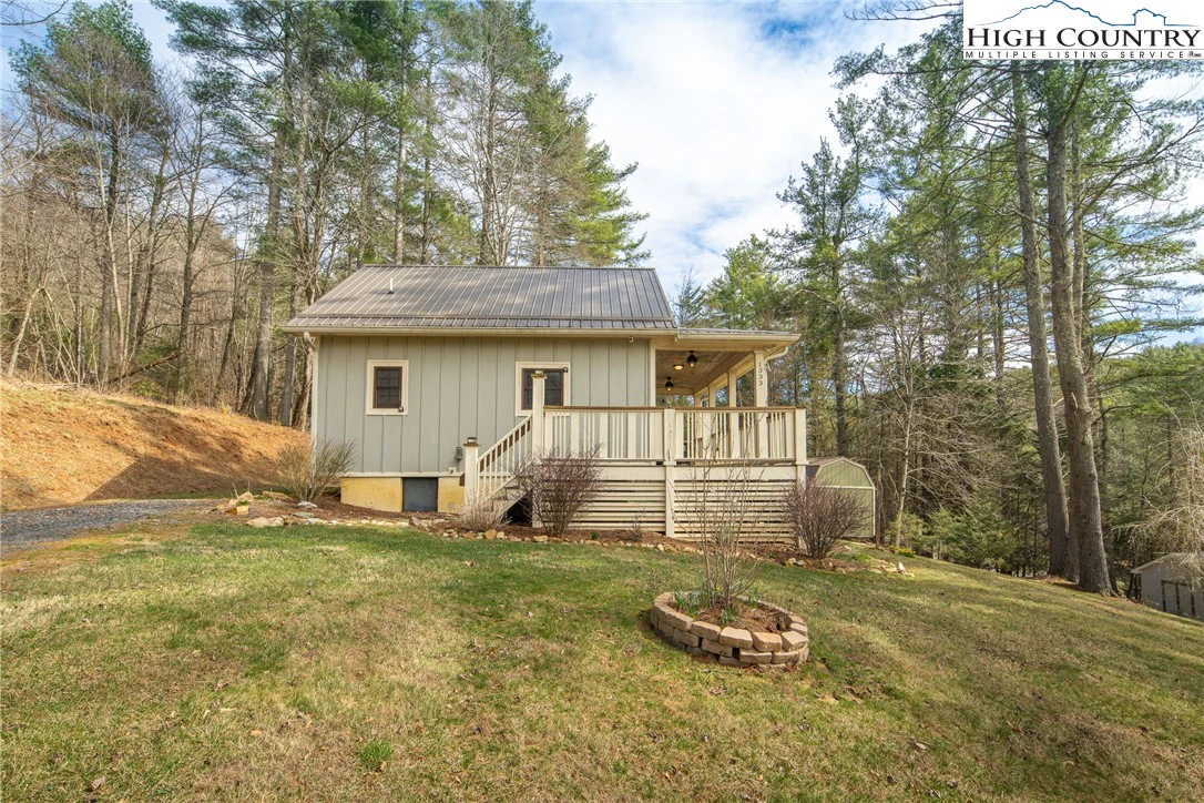 Image number 10 for the current listing
