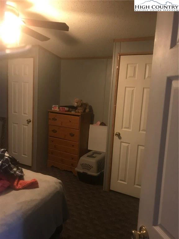 Image number 7 for the current listing