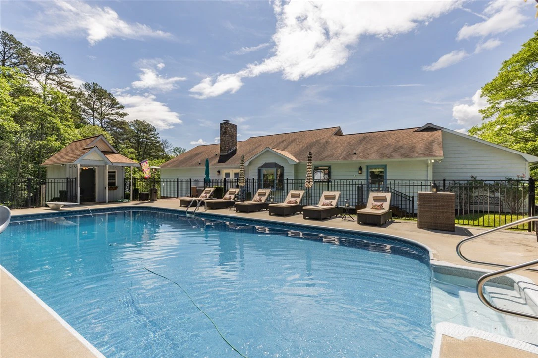 Image number 9 for the current listing