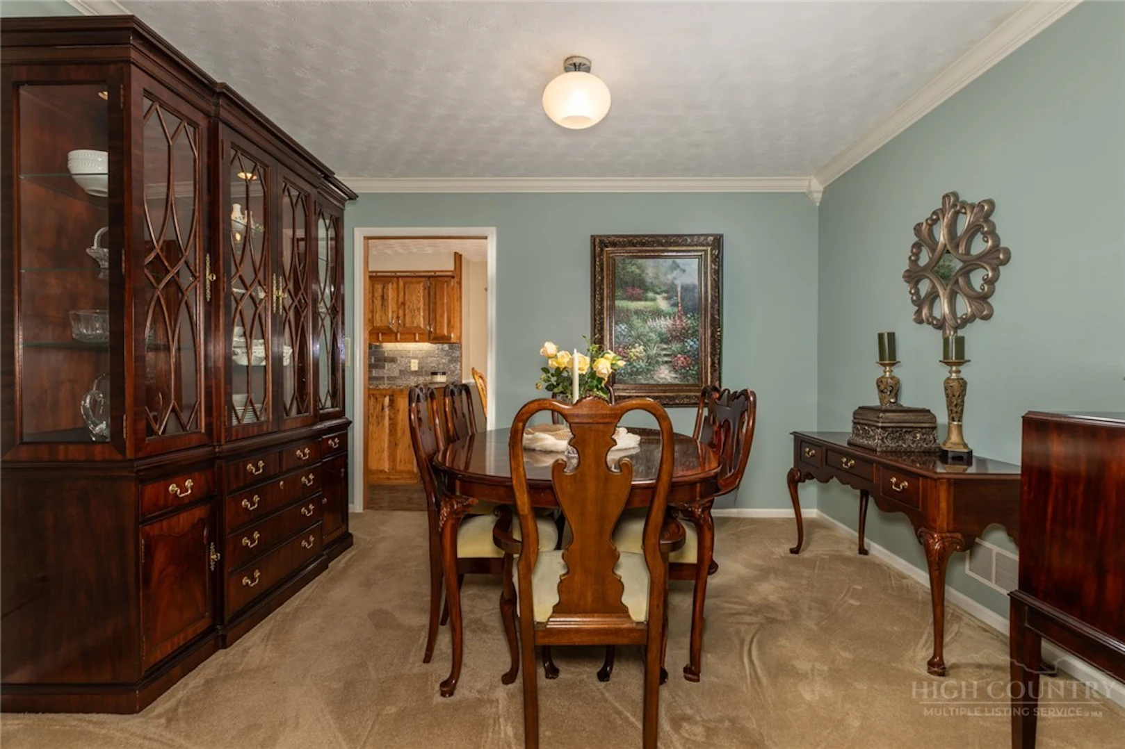 Image number 14 for the current listing