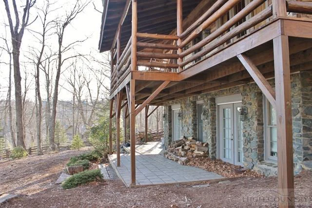 Image number 3 for the current listing
